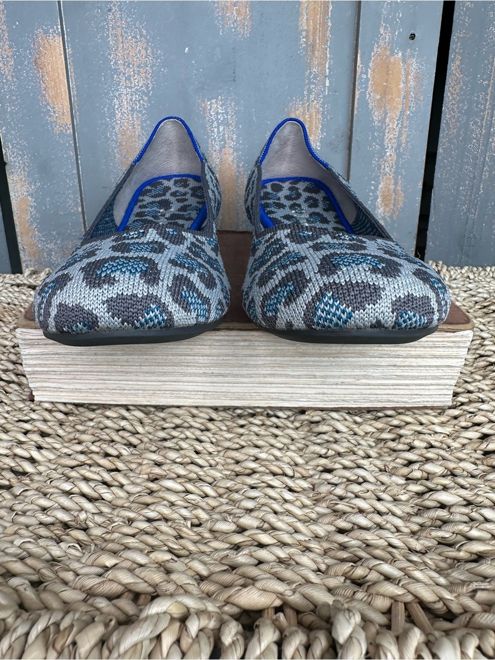 Rothy's The Flat Grey Spotted Retired Sz 8 - Picture 6 of 14